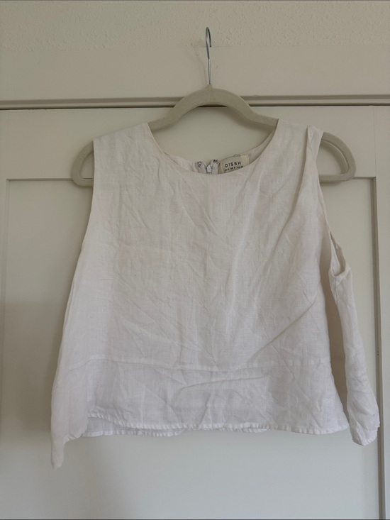 DISSH Tops - DISSH White Sleeveless Linen-Blend Tank Top